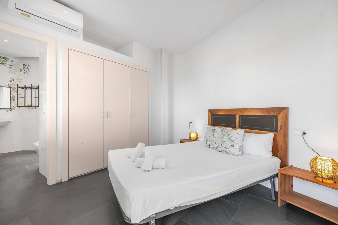 Lovelyloft La Ereta Holiday home *